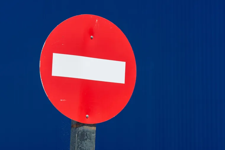 Señal de tránsito de prohibido el paso